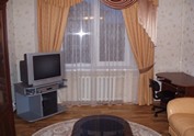 СДАМ ПОСУТОЧНО. Севастопольская,  д.17 (район КПД)
