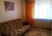 Продаю гостинку,  ЦЕНТР,  Комсом.парк,  с мебелью,  хол-к. Сост.отл.