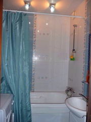 ПРОДАЮ 2-к.кв.,  СЖМ,  Комарова,  70 кв.м,  новый дом,  встр.кухня. ЕВРО